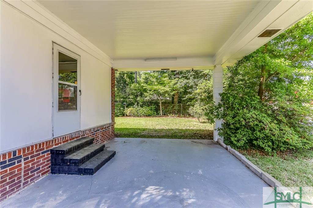 712 Columbus Drive, Savannah, GA 31405