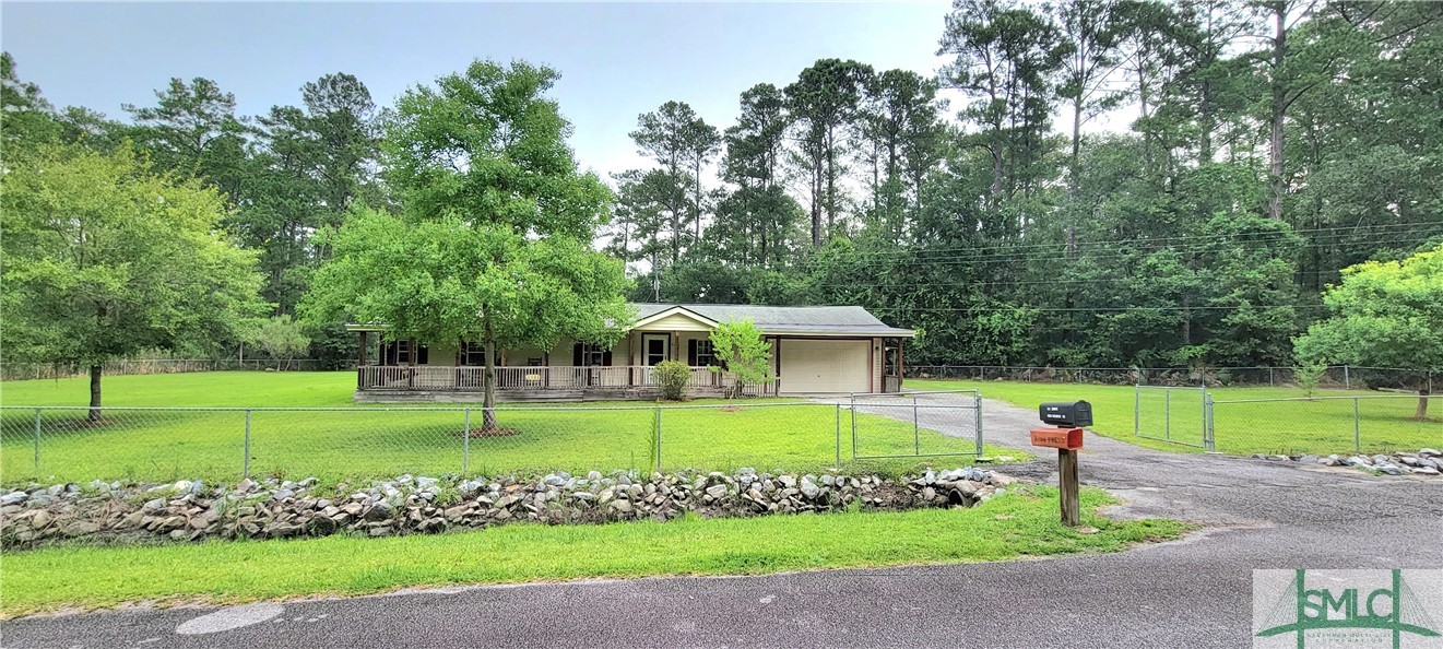 Sold 5106 Pineland Drive, Savannah, GA 31405 3 Beds / 1 Full Bath