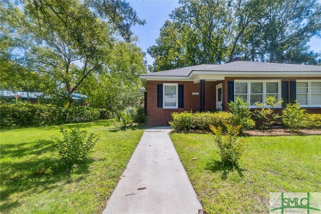 Sold 4602 Sussex Place, Savannah, GA 31405 2 Beds / 1 Full Bath