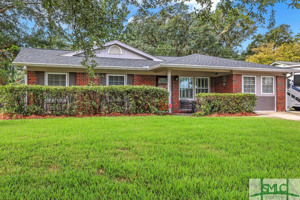 Sold 5 Port Royal Drive, Savannah, GA 31410 4 Beds / 2 Full Baths