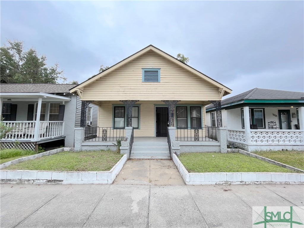 Sold 1008 W Victory Drive, Savannah, GA 31405 3 Beds / 2 Full Baths
