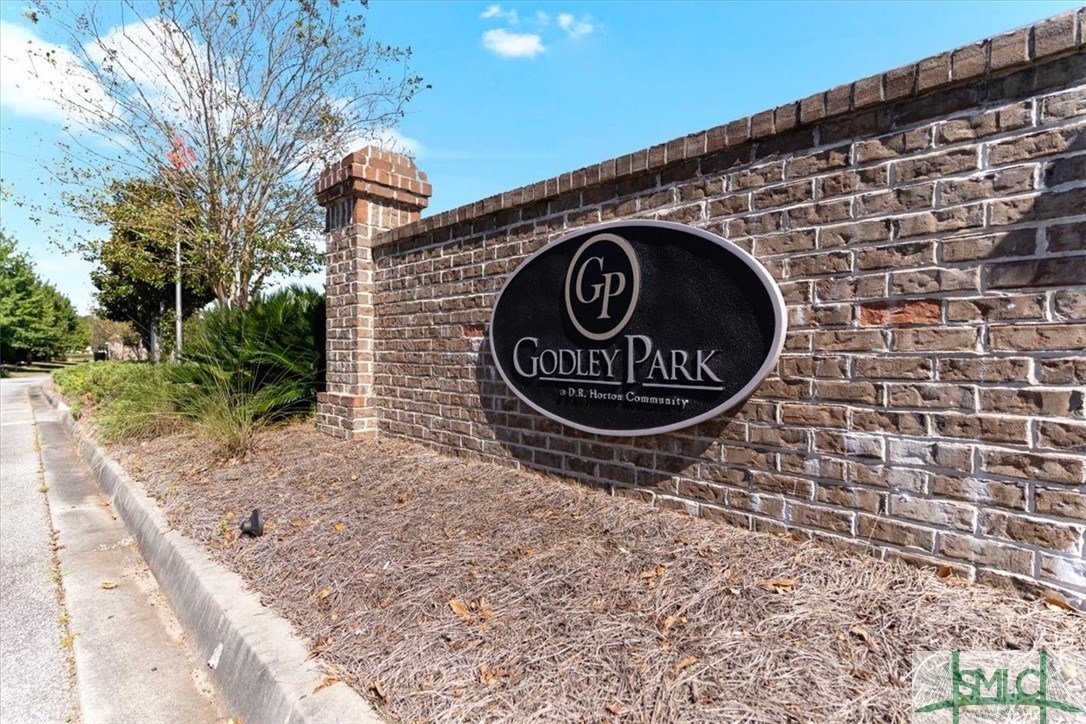 146 Fairgreen Street, Savannah, GA 31407