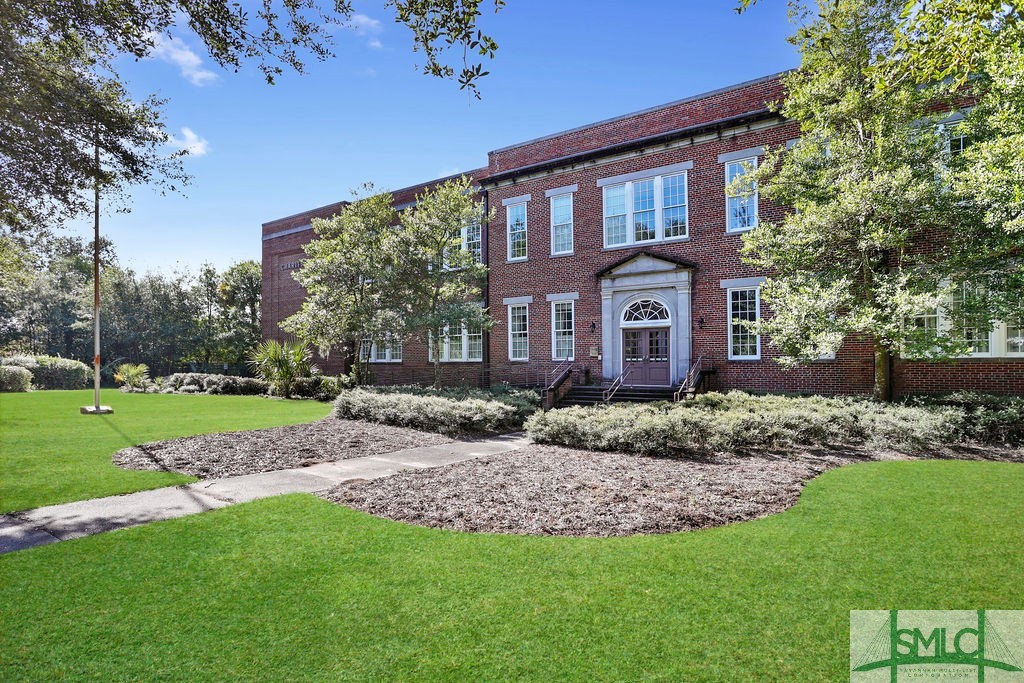 1835 Skidaway Road, 205, Savannah, GA 31404