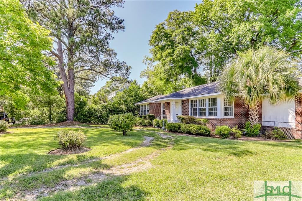 712 Columbus Drive, Savannah, GA 31405