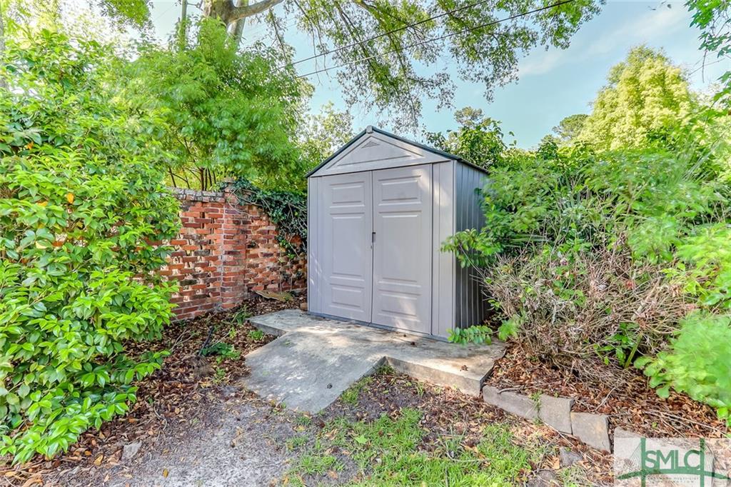 712 Columbus Drive, Savannah, GA 31405