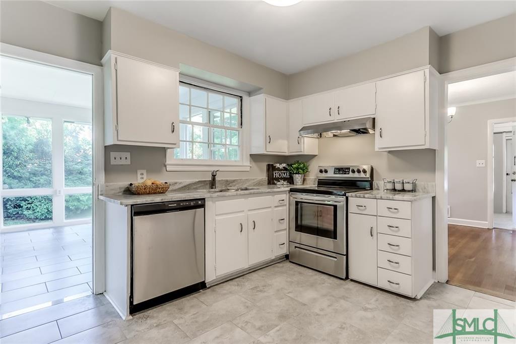 712 Columbus Drive, Savannah, GA 31405