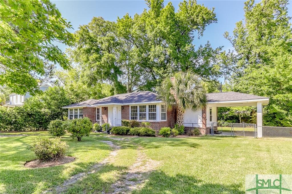 712 Columbus Drive, Savannah, GA 31405